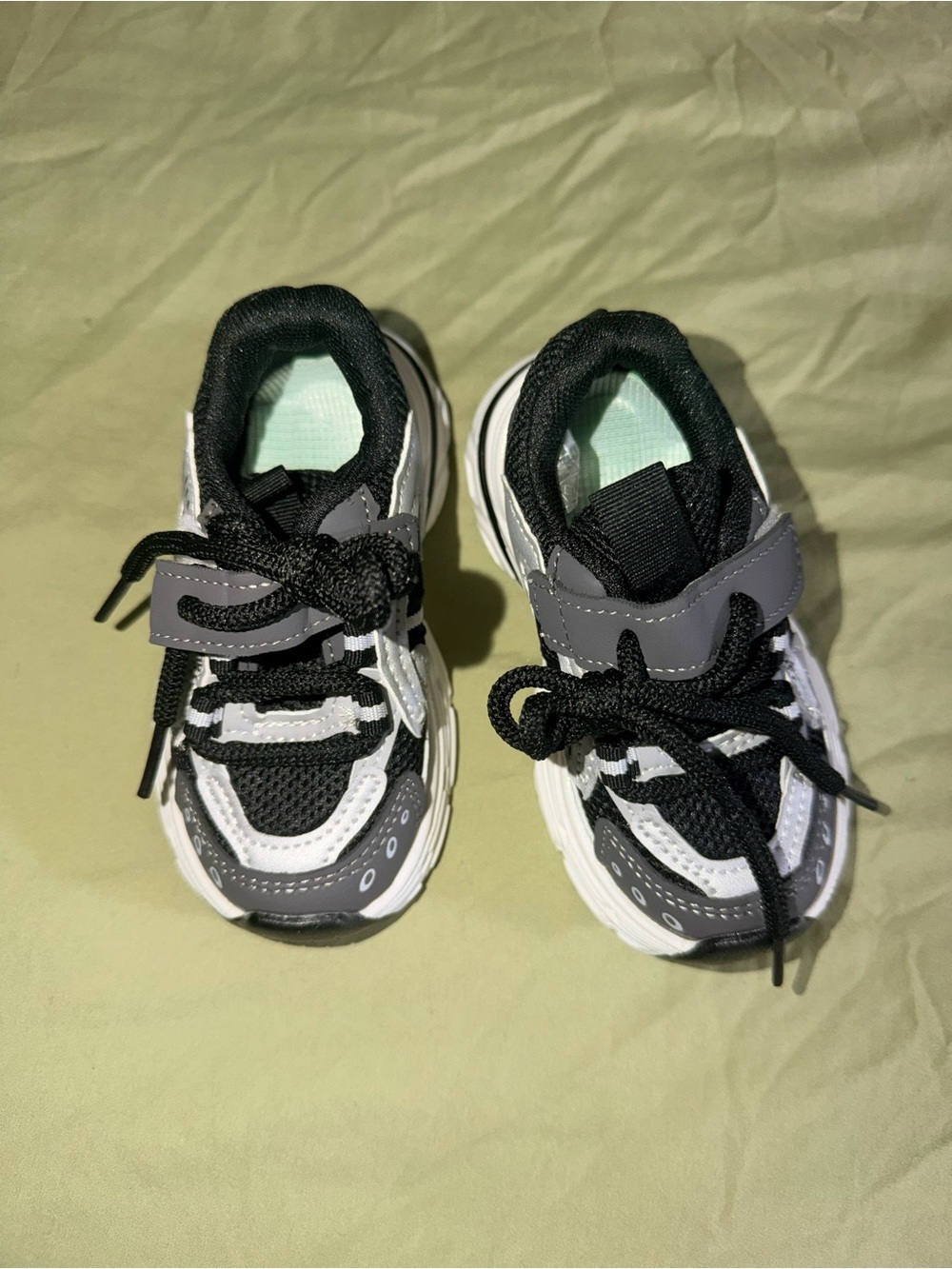 Kids Black and White Athletic Sneakers - Youth Lightweight Trainer